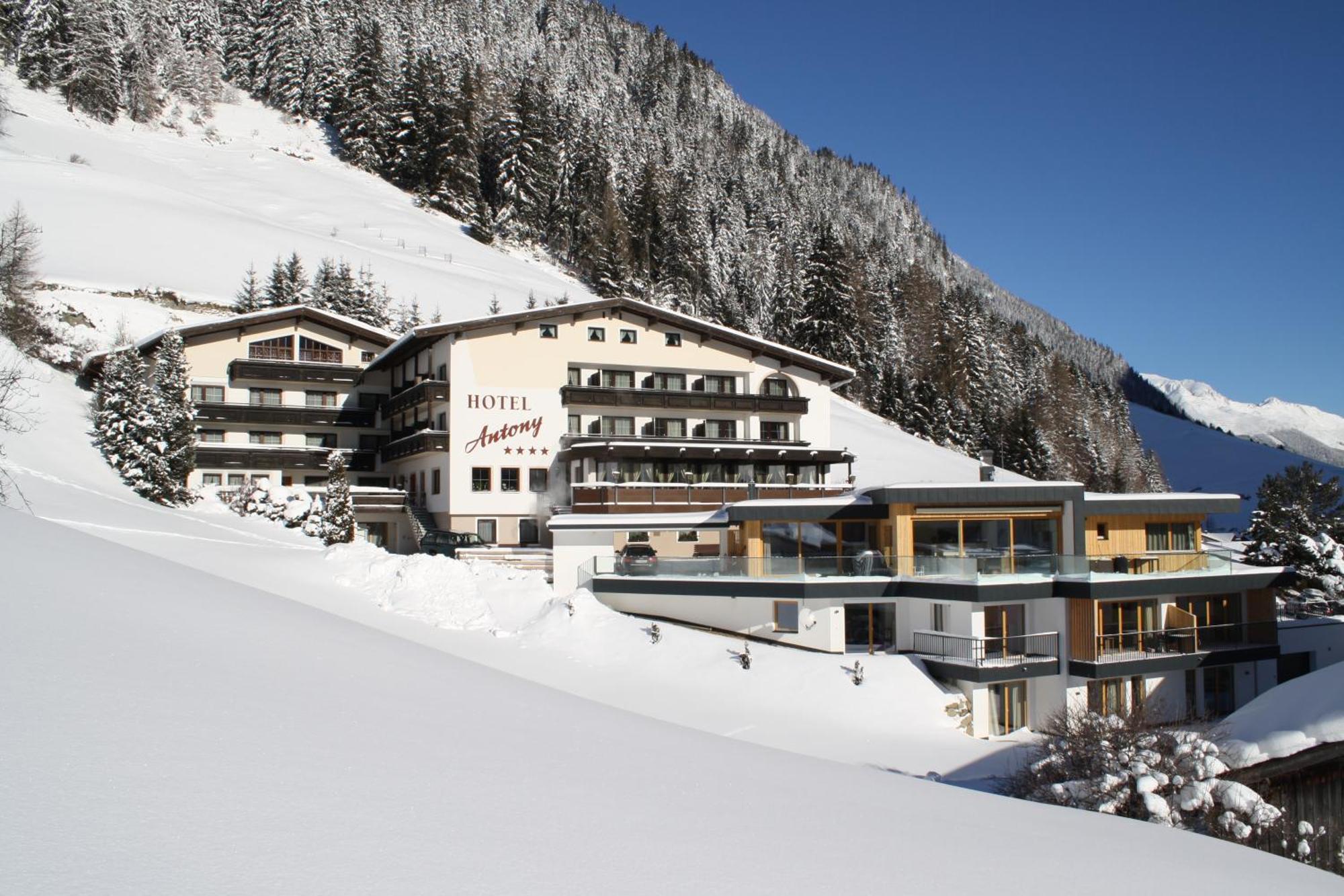 Hotel Antony อิสชเกิล ภายนอก รูปภาพ