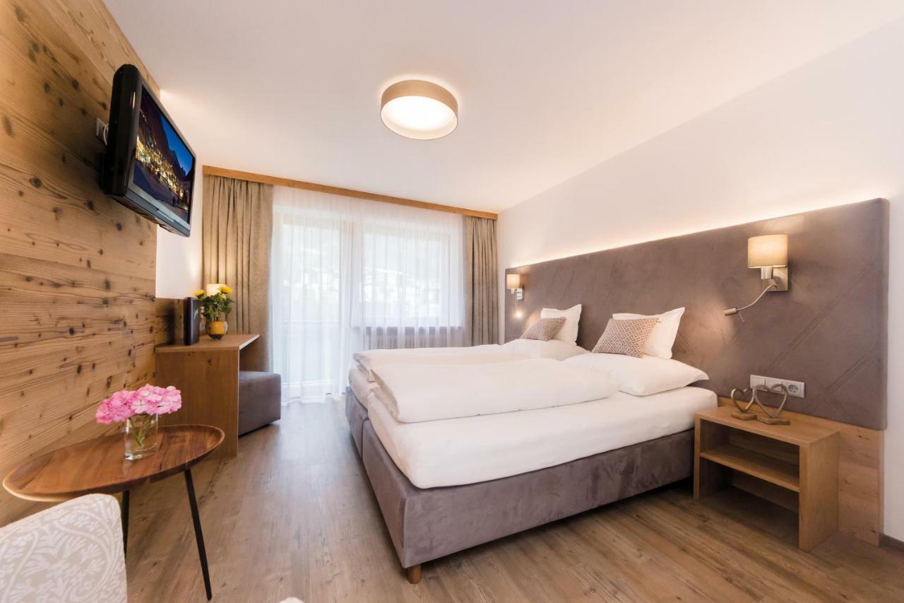 Hotel Antony อิสชเกิล ภายนอก รูปภาพ